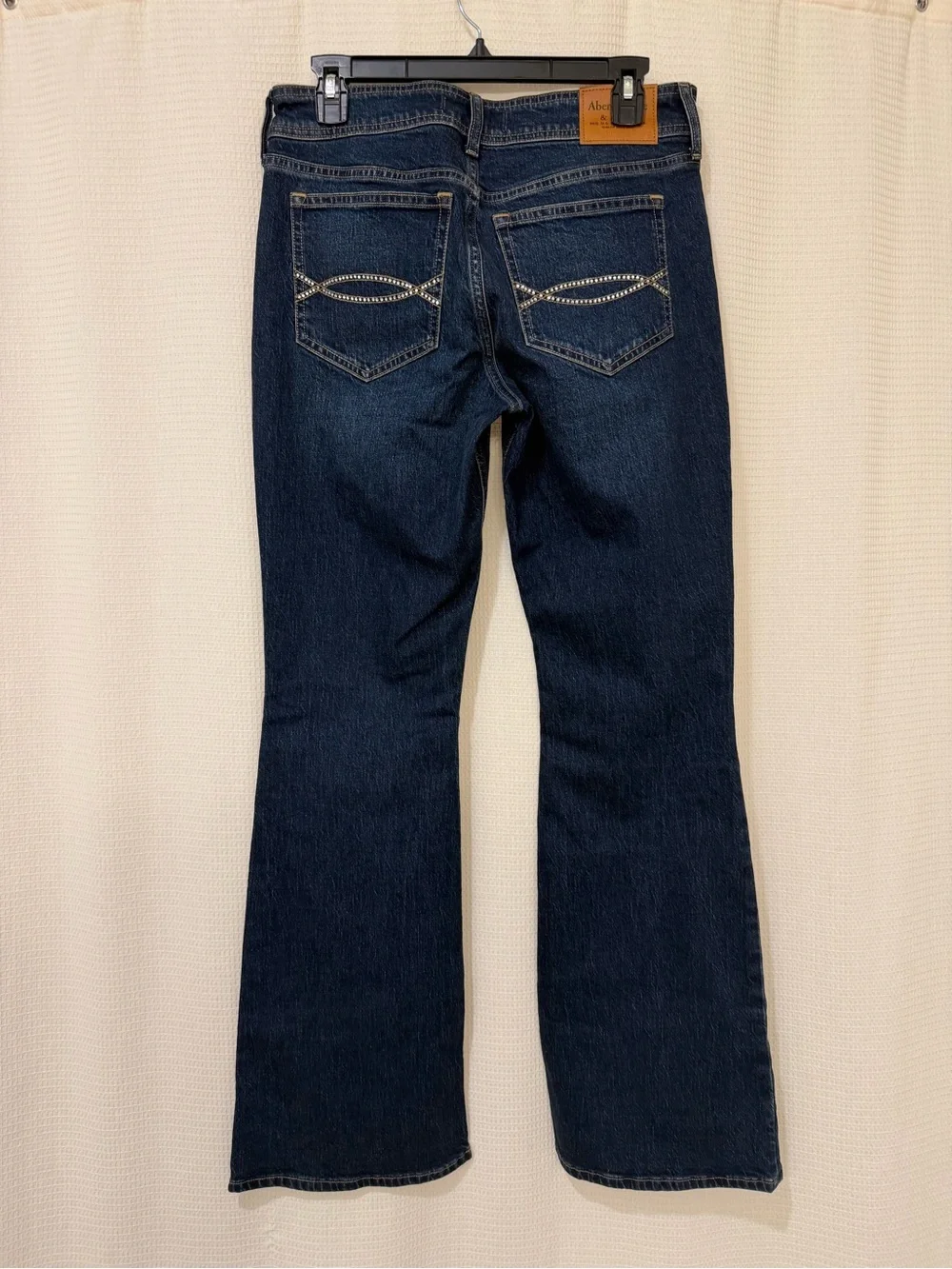 Abercrombie & Fitch Mid Rise Bootcut Jeans Womens 28 Dark Wash Rhinestone Pocket